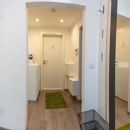 #2 Grosses Zimmer Mit Pool Und Garten Memmingen Exterior photo