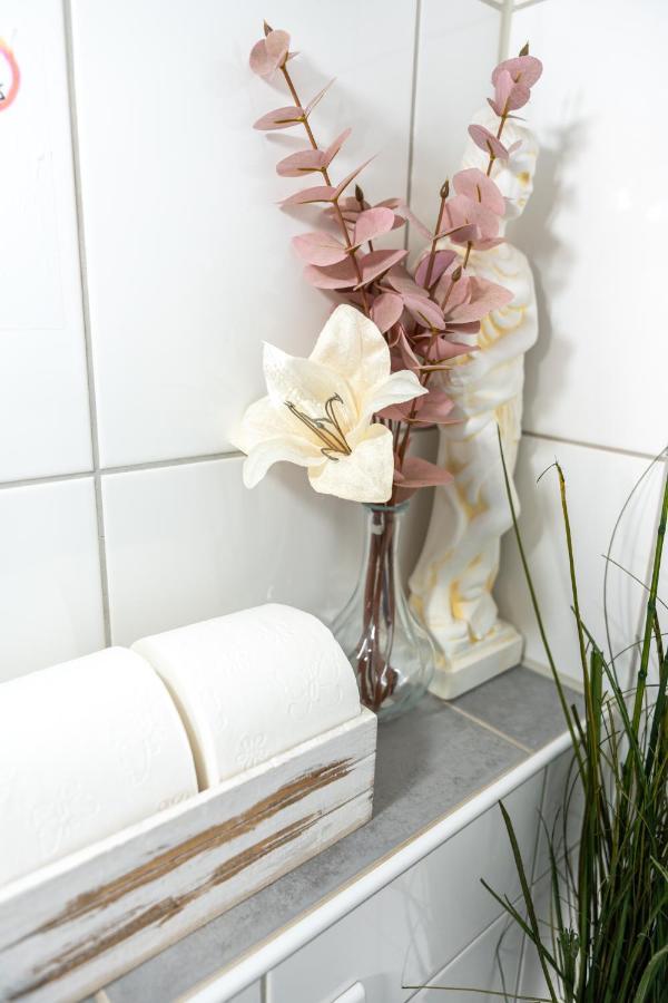 Privatunterkunft #2 Grosses Mit Pool Und Garten *
